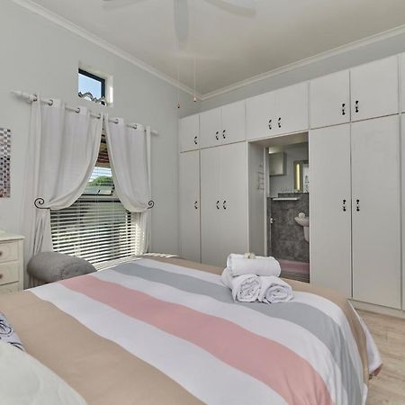 Fraai Uitzicht Struisbaai Apartment Ngoại thất bức ảnh