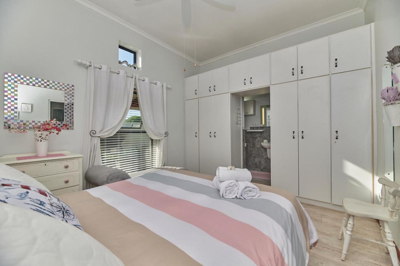 Fraai Uitzicht Struisbaai Apartment Ngoại thất bức ảnh
