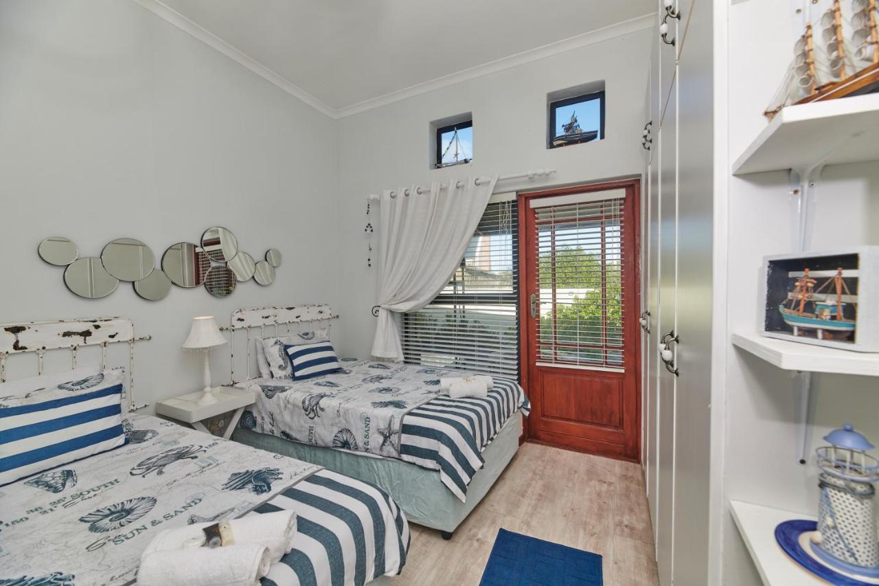 Fraai Uitzicht Struisbaai Apartment Ngoại thất bức ảnh