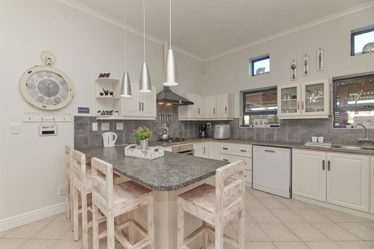 Fraai Uitzicht Struisbaai Apartment Ngoại thất bức ảnh